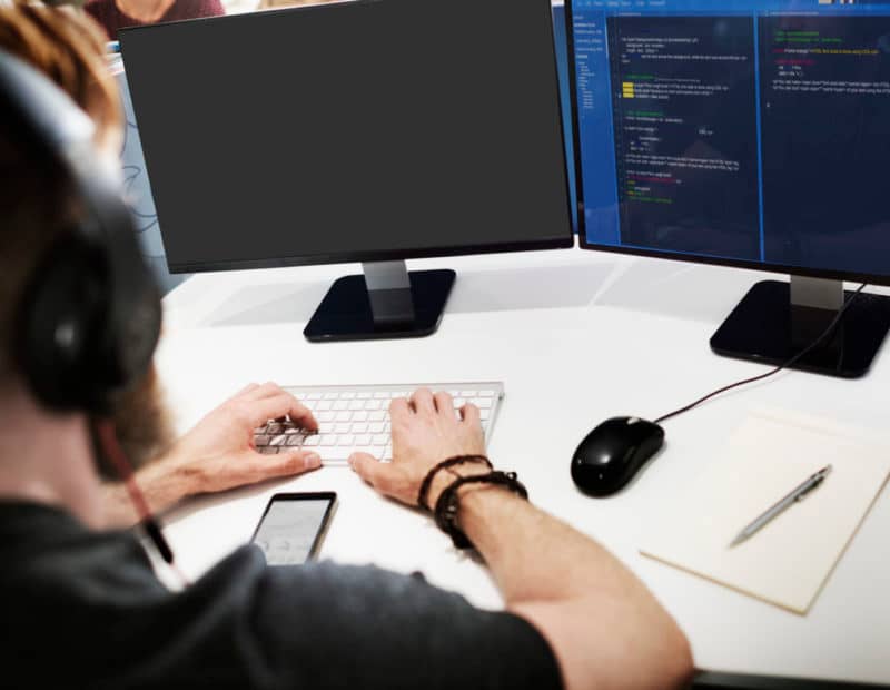Web Developer: 4 Top Reasons To Hire A Web Developer
